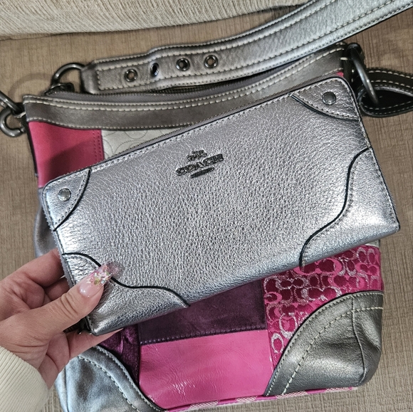 Coach Bag & Wallet Set - Picture 11 of 15